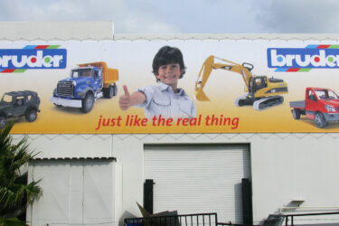 Distribution Facility - Bruder Toys - Banners - Large Format Banners - Building Banners - Vinyl Banners