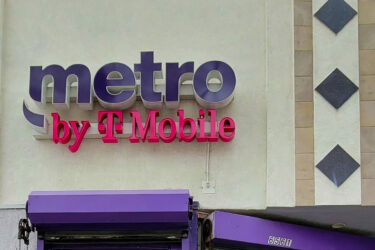 Retail Store - Metro by T-Mobile- Face Lit Channel Letters - Storefront Sign - Illuminated Sign - Aluminum - Acrylic - LED - Outdoor Sign - Wall Sign - Building Sign